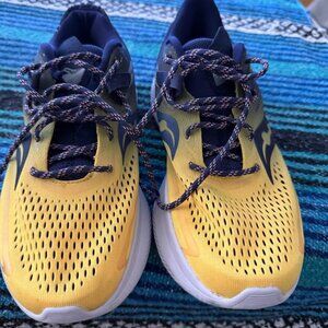 Sacouny running shoes formfit